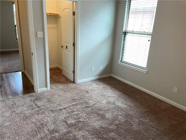 $2,300 | 329 East Lake Drive, Slidell, LA 70461