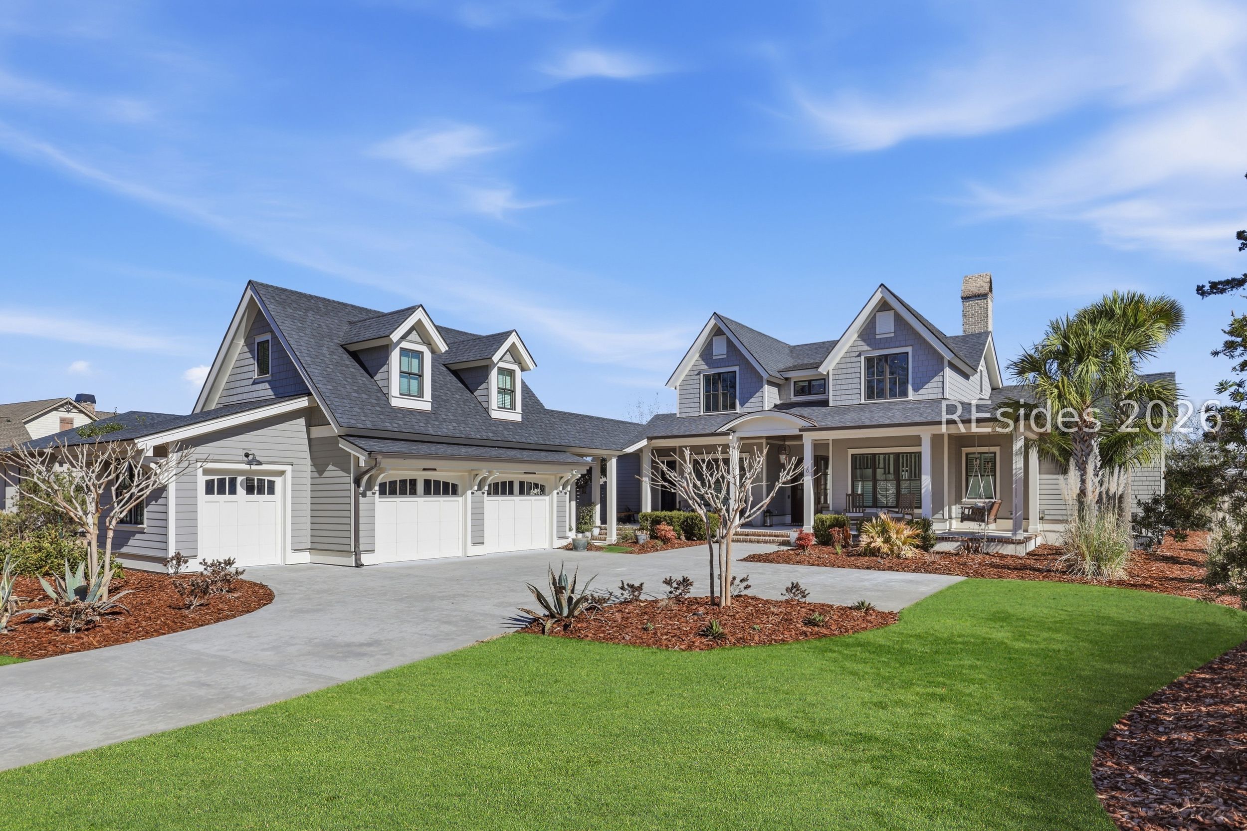 Gorgeous curbside appeal!