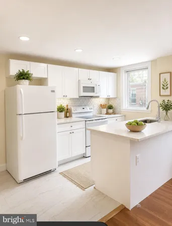 $2,000 | 249 Glendale Road, Upper Darby, PA 19082