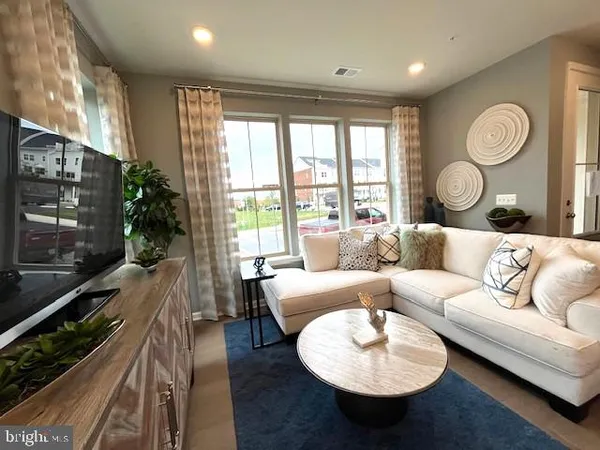 $3,000 | 1014 Galena Terrace Northeast, Leesburg, VA 20176