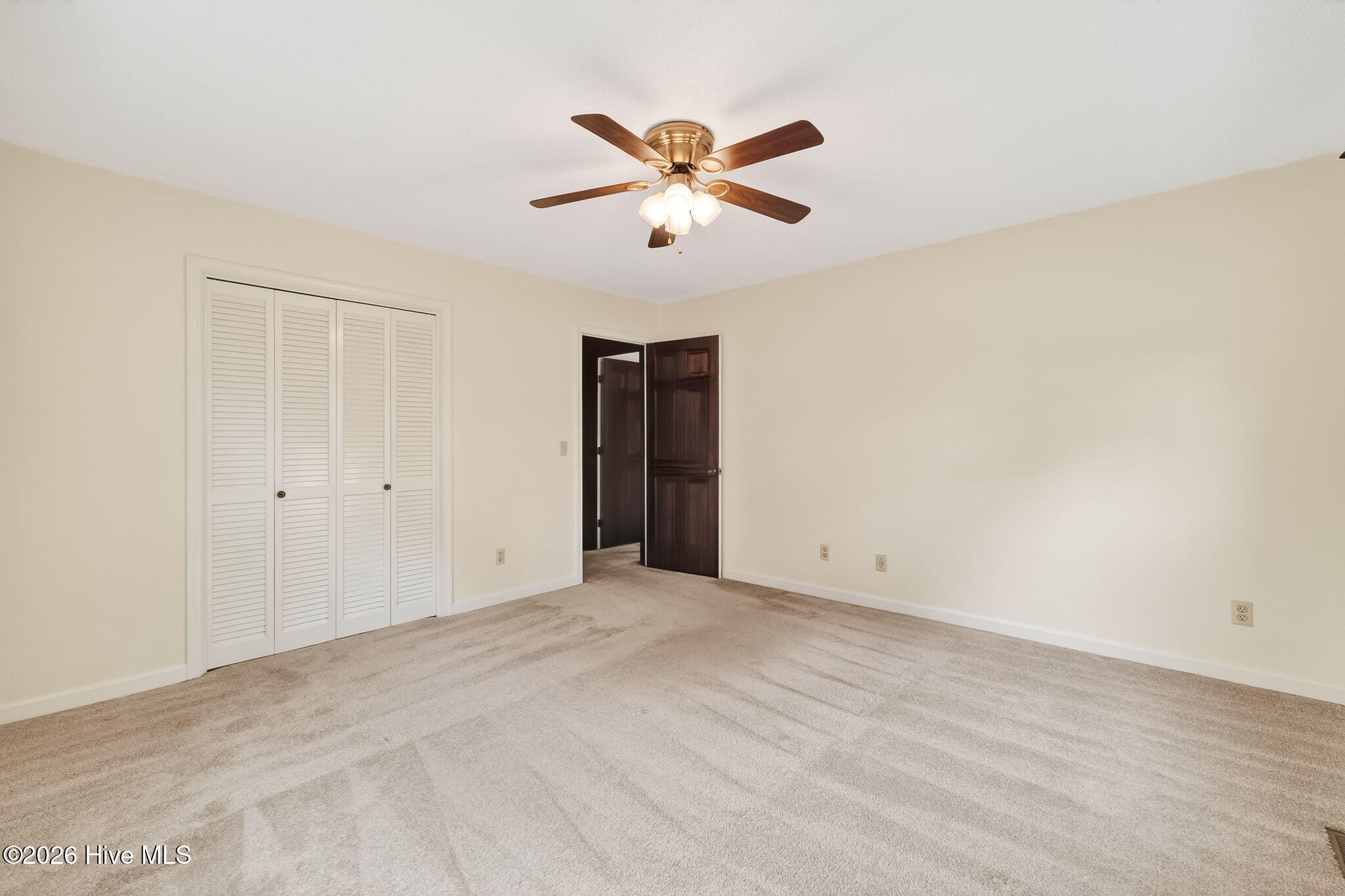 808 Chestnut Drive Smithfield, NC 27577 - Photo 22 of 30 26-web-or-mls-DSC09328