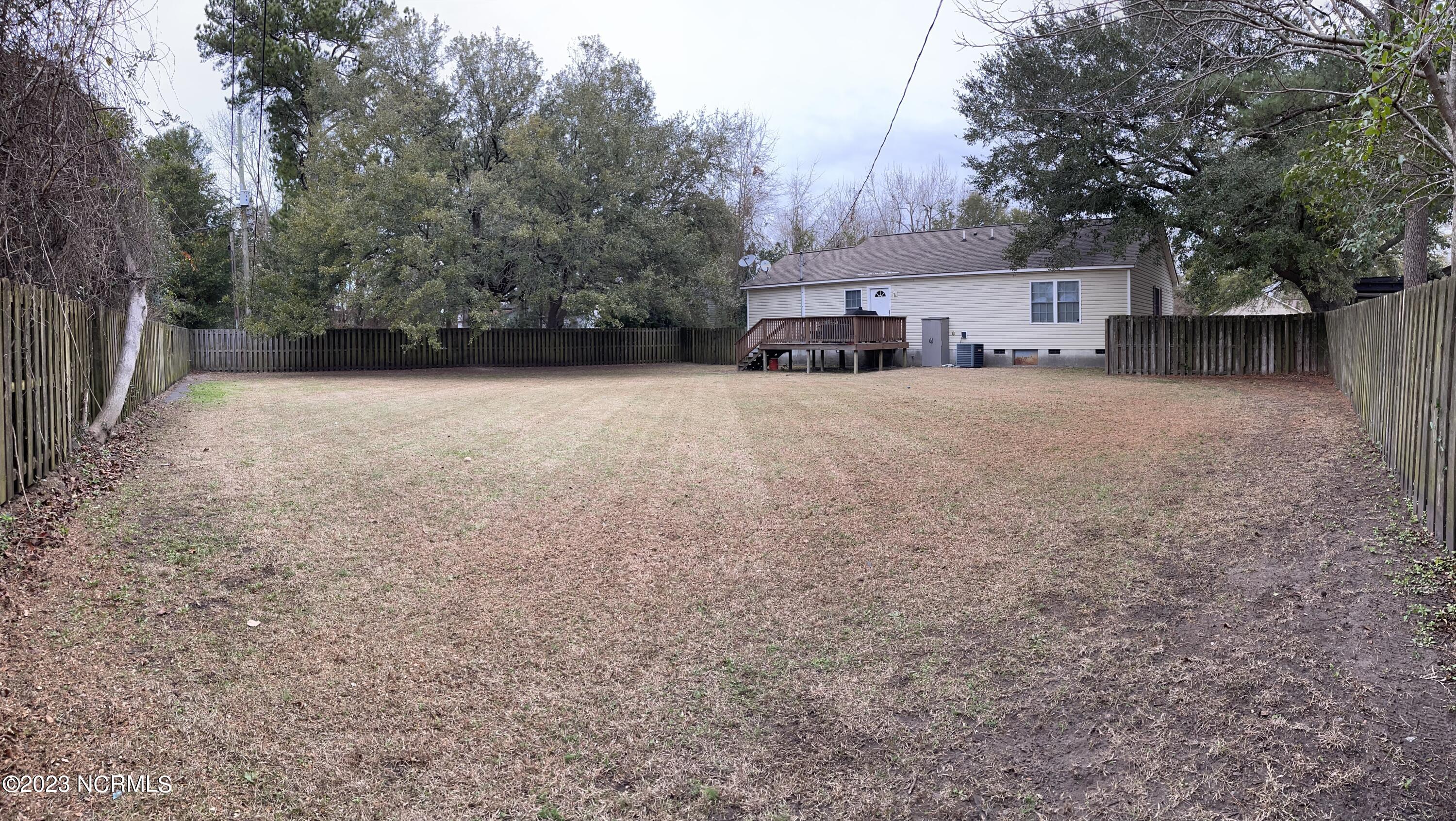 121 Preston Road Jacksonville, NC 28540 - Photo 6 of 37 IMG_9104