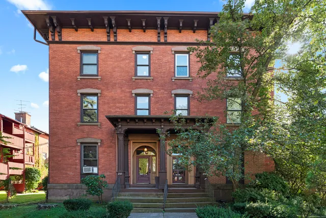 $135,000 | 237 Farmington Avenue, Unit B, Hartford, CT 06105