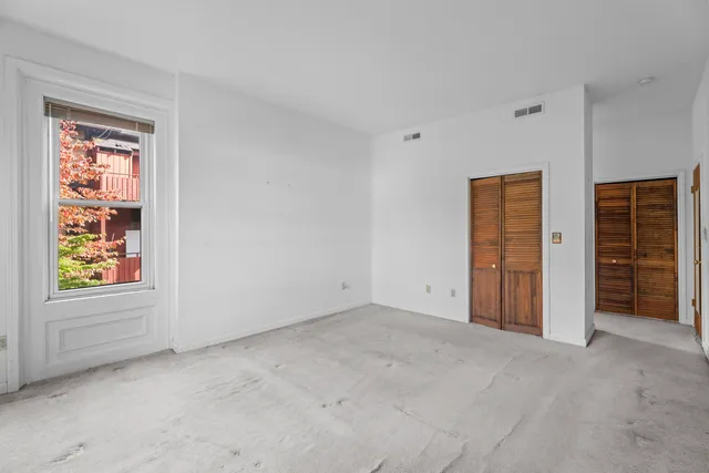 $135,000 | 237 Farmington Avenue, Unit B, Hartford, CT 06105