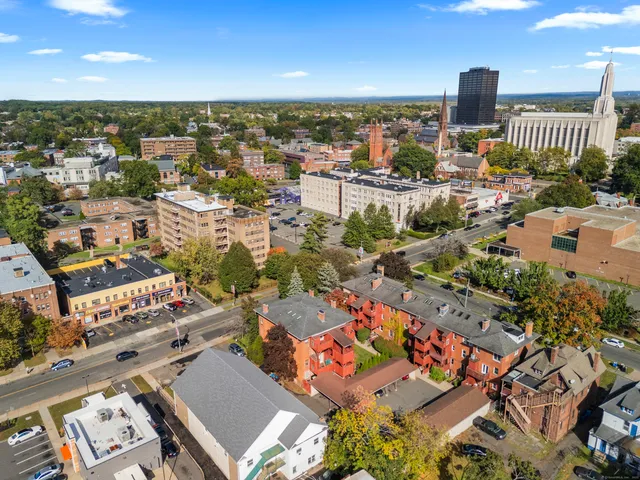 $135,000 | 237 Farmington Avenue, Unit B, Hartford, CT 06105