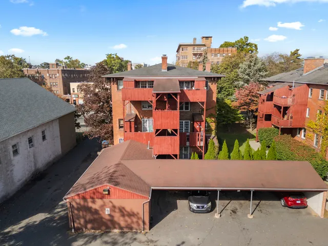 $135,000 | 237 Farmington Avenue, Unit B, Hartford, CT 06105