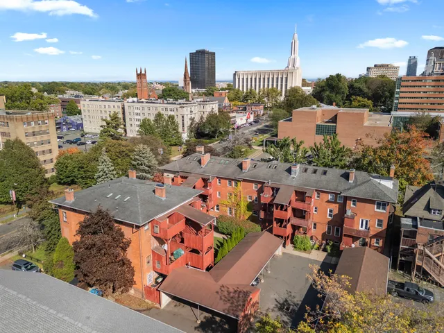 $135,000 | 237 Farmington Avenue, Unit B, Hartford, CT 06105