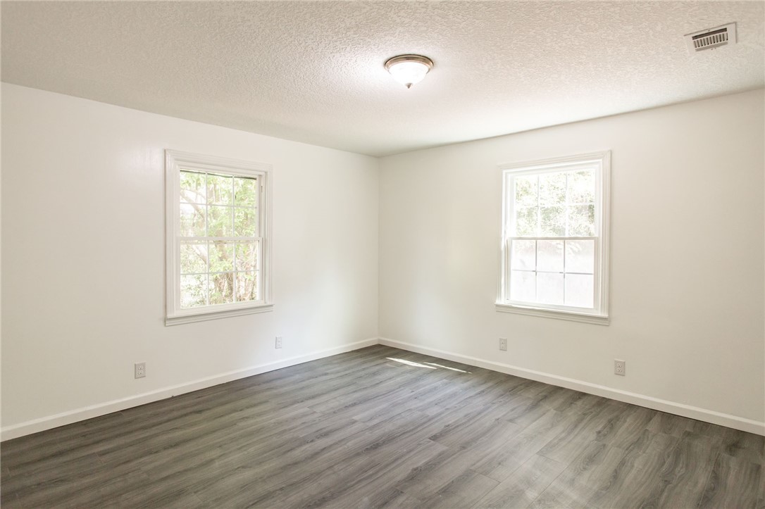 907 Bay Street Waycross, GA 31501 - Photo 15 of 20