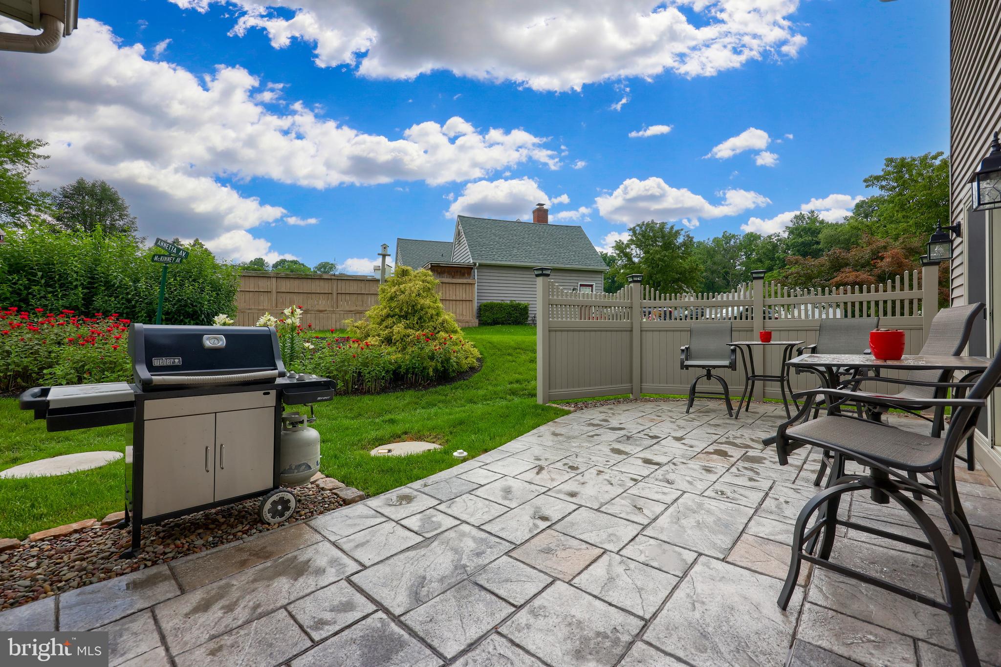 12 Hallmark Drive Lititz, PA 17543 - Photo 11 of 65