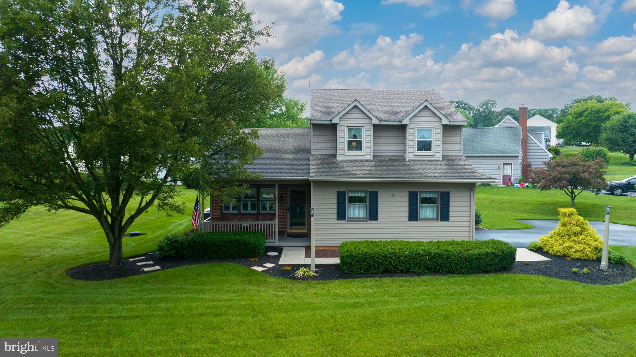 12 Hallmark Drive Lititz, PA 17543 - Photo 16 of 65