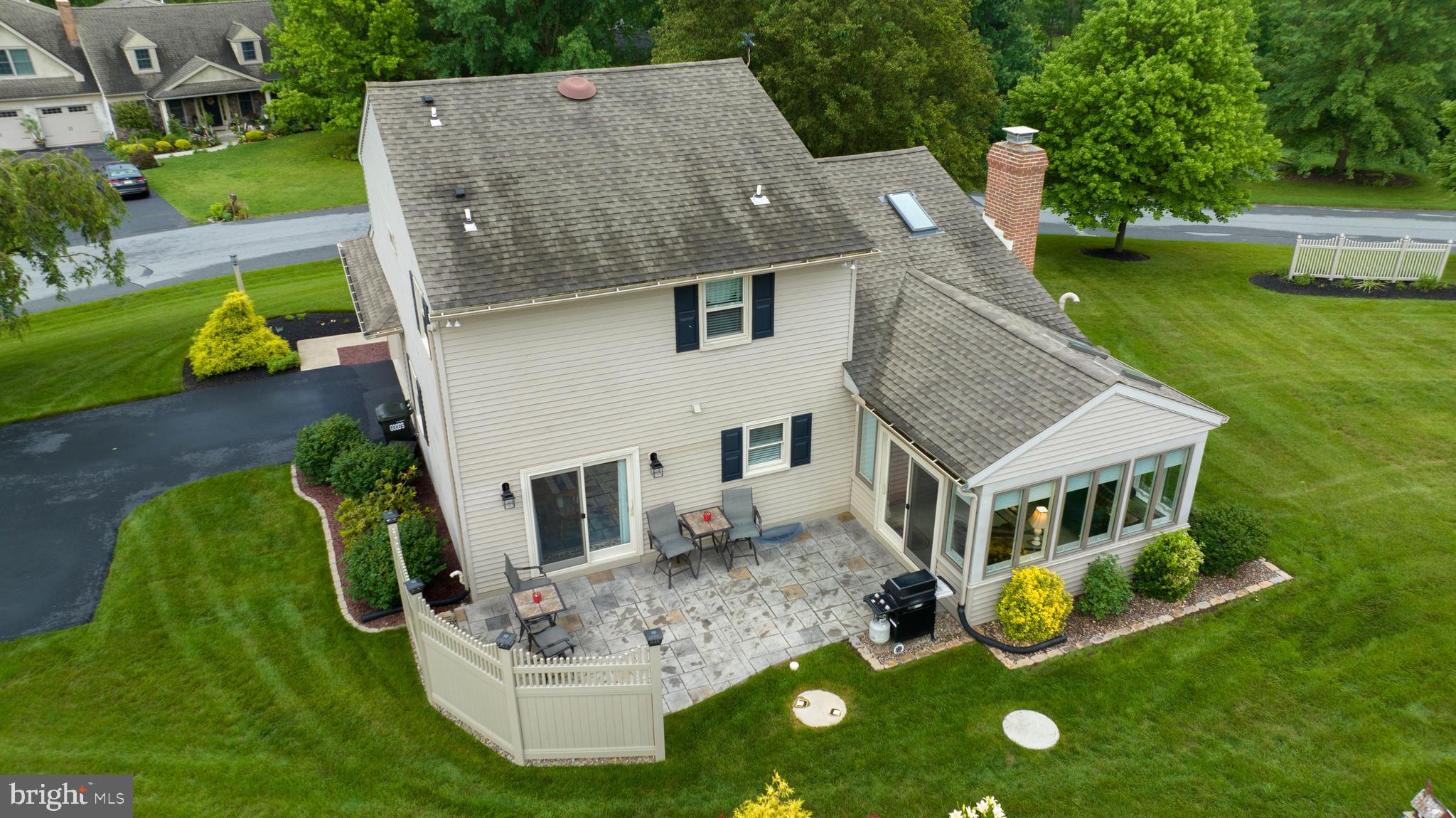 12 Hallmark Drive Lititz, PA 17543 - Photo 18 of 65