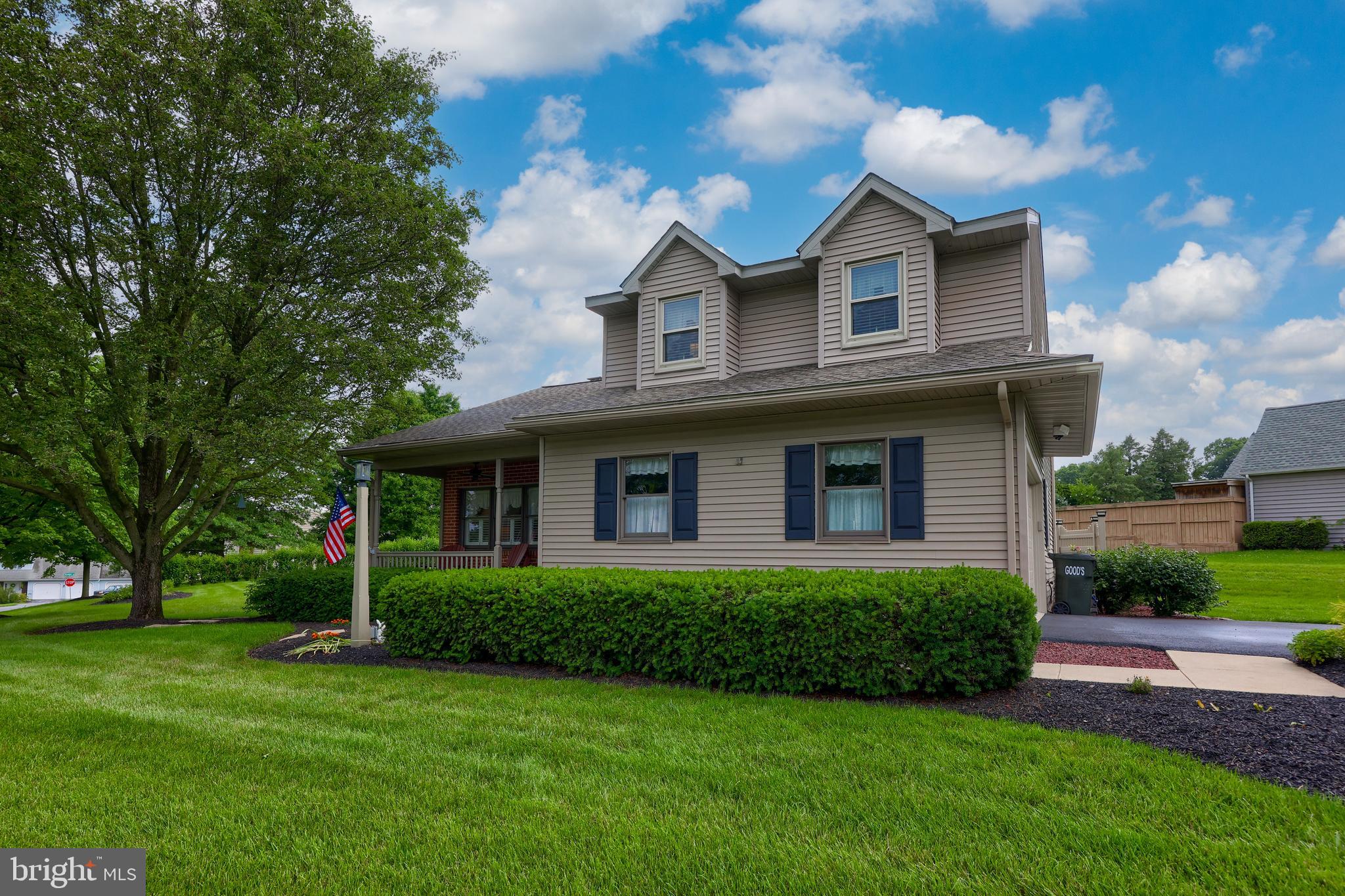 12 Hallmark Drive Lititz, PA 17543 - Photo 2 of 65