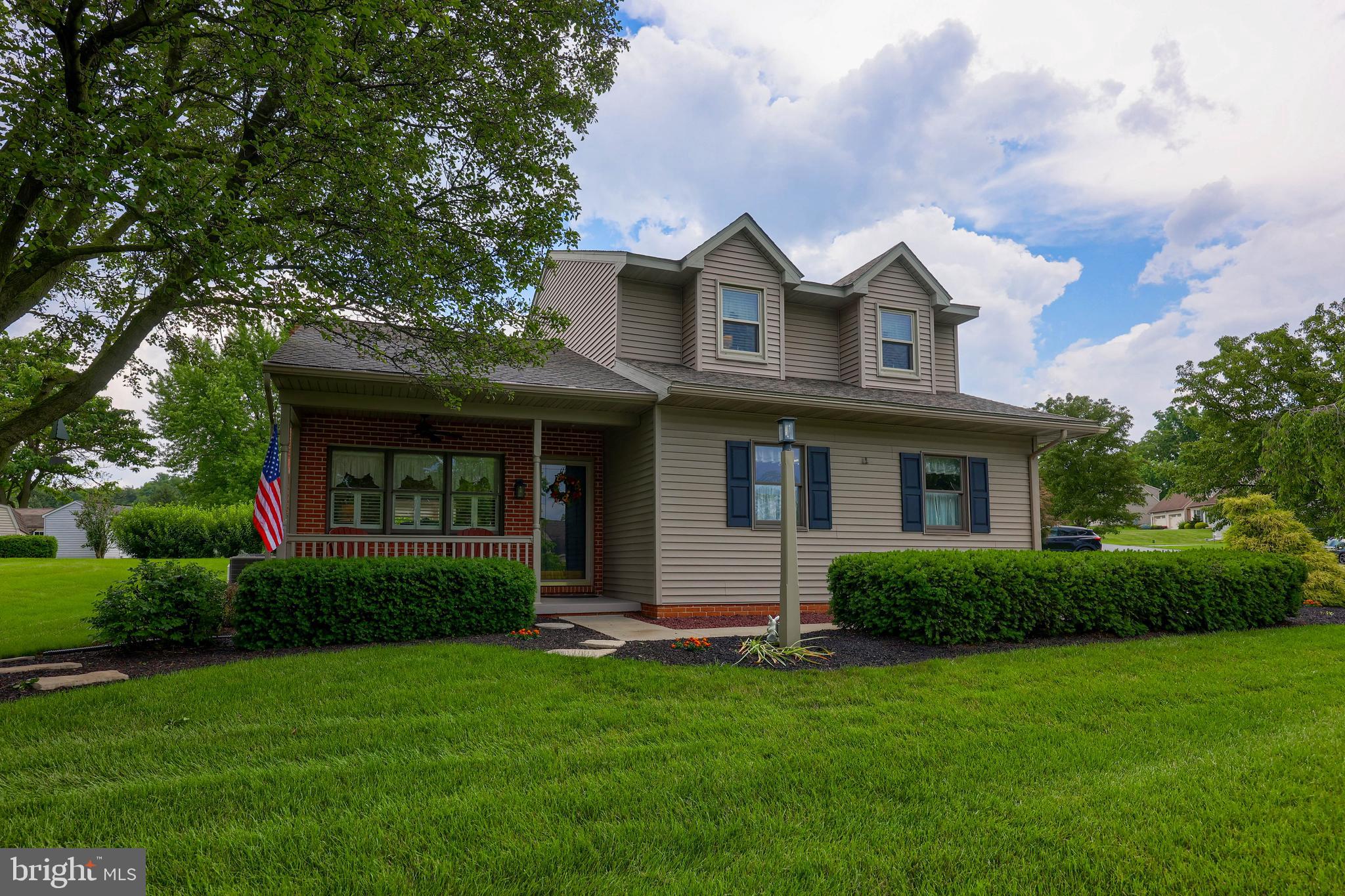 12 Hallmark Drive Lititz, PA 17543 - Photo 3 of 65