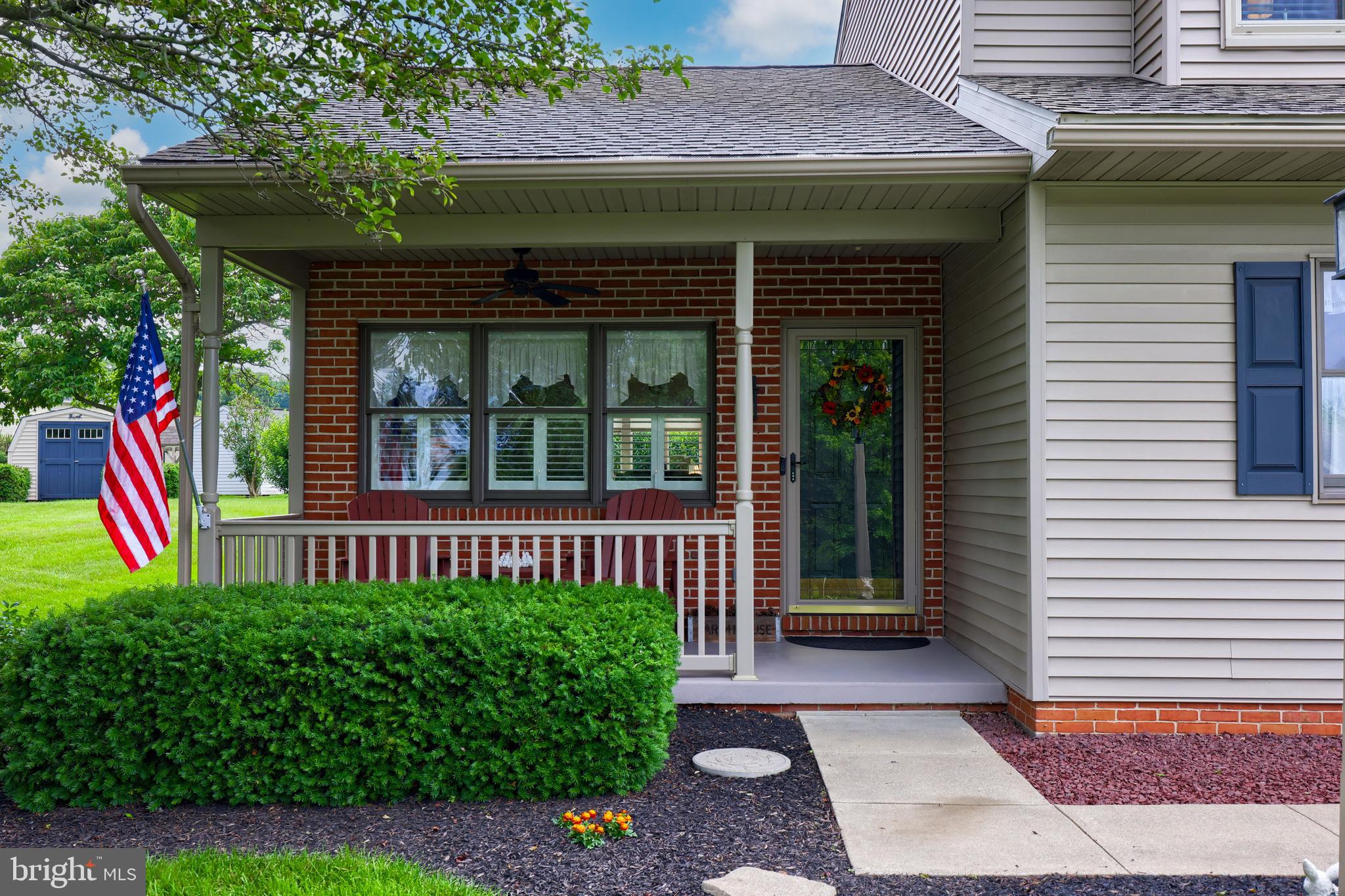 12 Hallmark Drive Lititz, PA 17543 - Photo 4 of 65