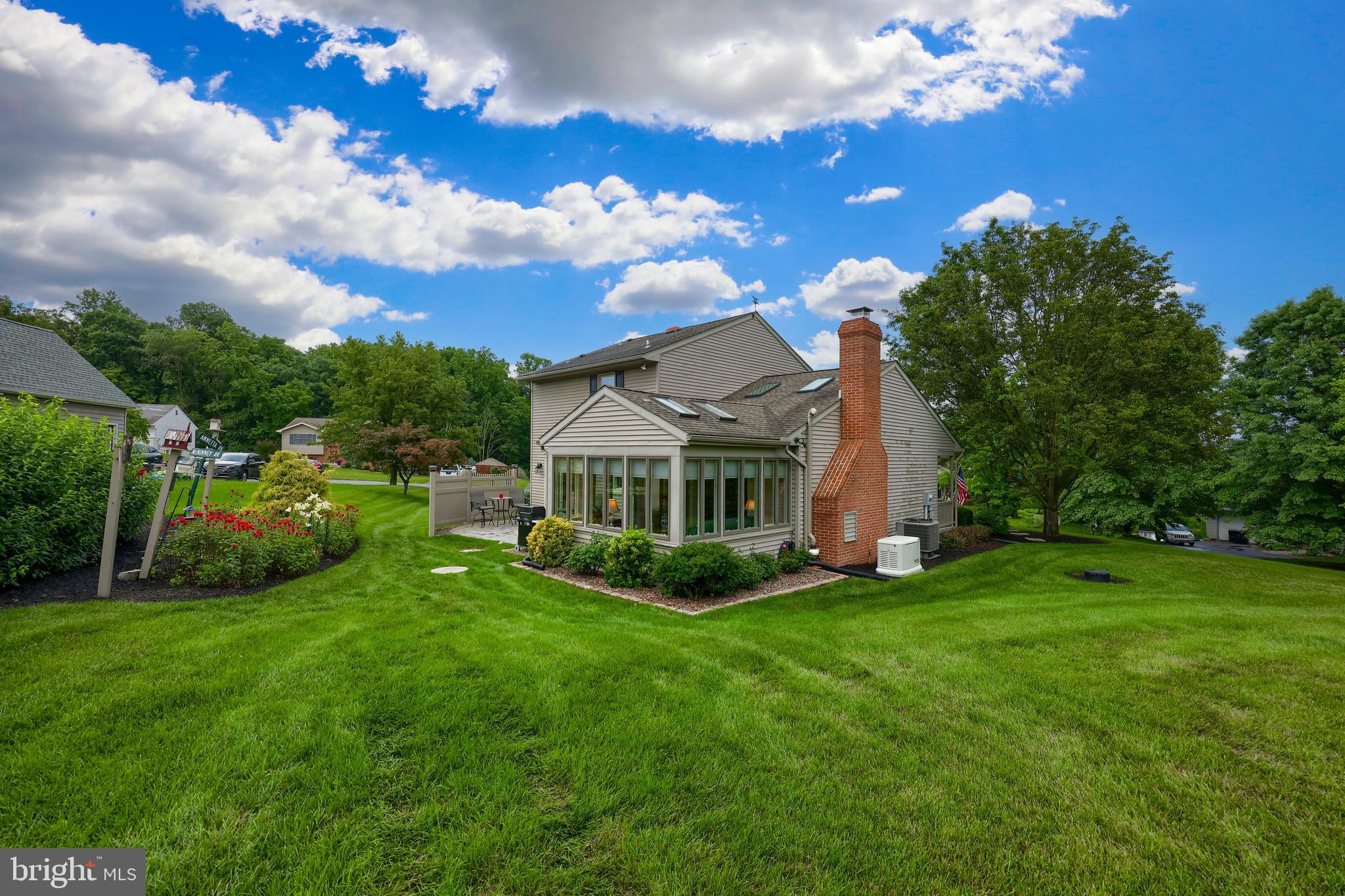 12 Hallmark Drive Lititz, PA 17543 - Photo 7 of 65