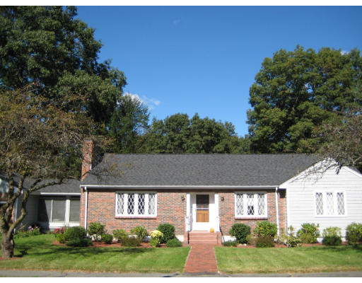 20 Mansfield Road Wellesley, MA 02481 - Photo 2 of 14 front view of a house and a yard