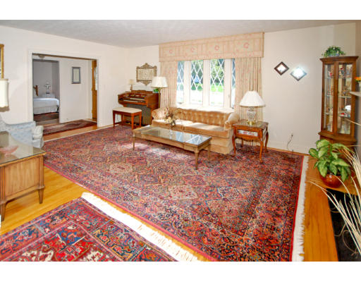 20 Mansfield Road Wellesley, MA 02481 - Photo 6 of 14 a living room with furniture and a rug