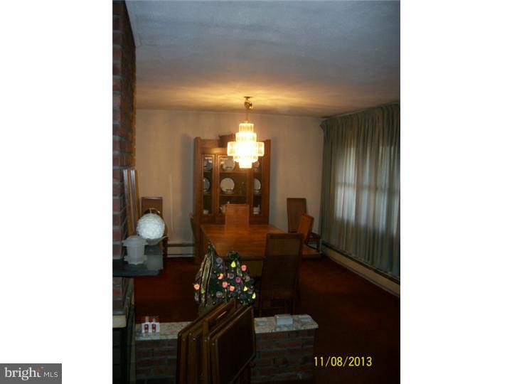 29 Roving Road Levittown, PA 19056 - Photo 4 of 8