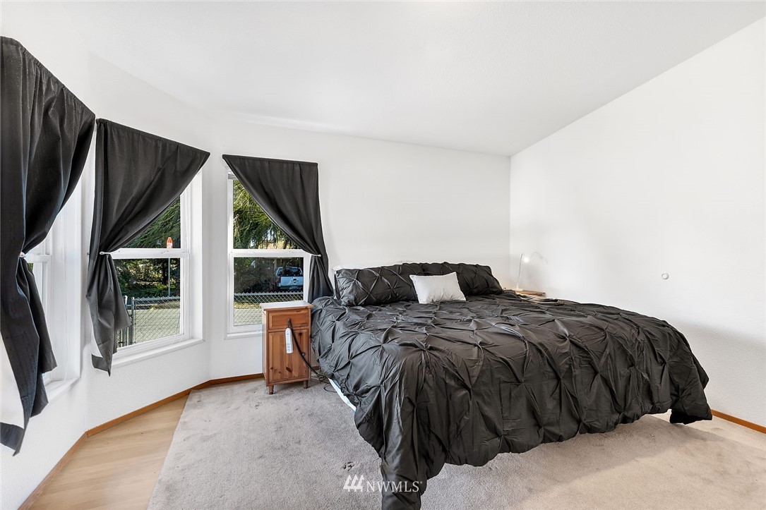 1032 Maple Street Everett, WA 98201 - Photo 16 of 24 Gallery Image 16