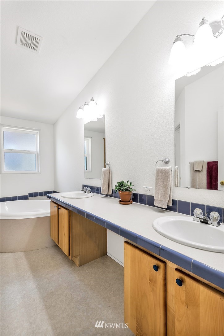 1032 Maple Street Everett, WA 98201 - Photo 17 of 24 Gallery Image 17