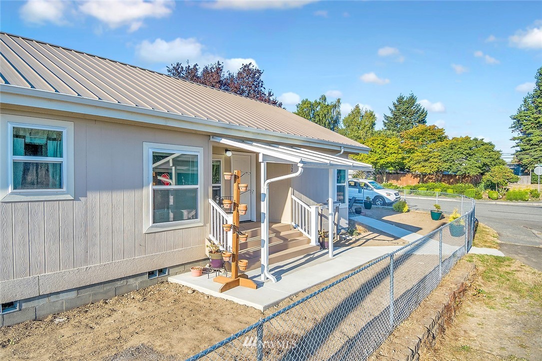 1032 Maple Street Everett, WA 98201 - Photo 19 of 24 Gallery Image 19