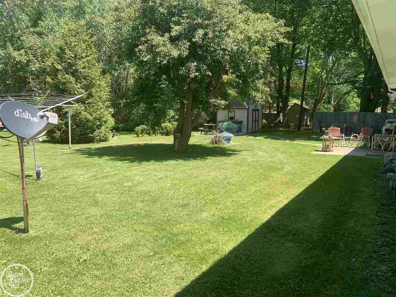 7175 Aspen Road Lexington, MI 48450 - Photo 4 of 25 50014782-3.JPG