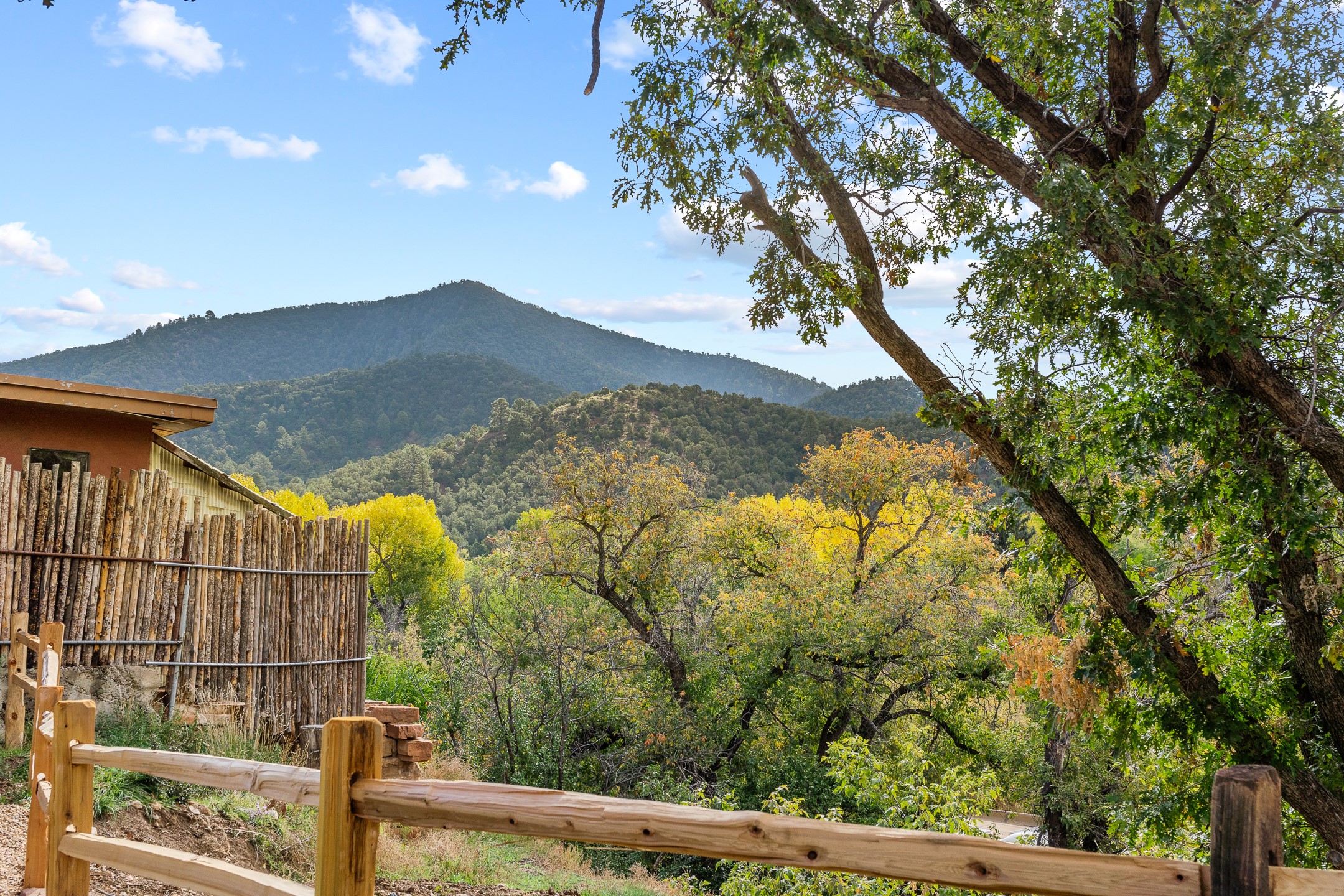 1612 Cerro Gordo Road Santa Fe, NM 87501 - Photo 38 of 59