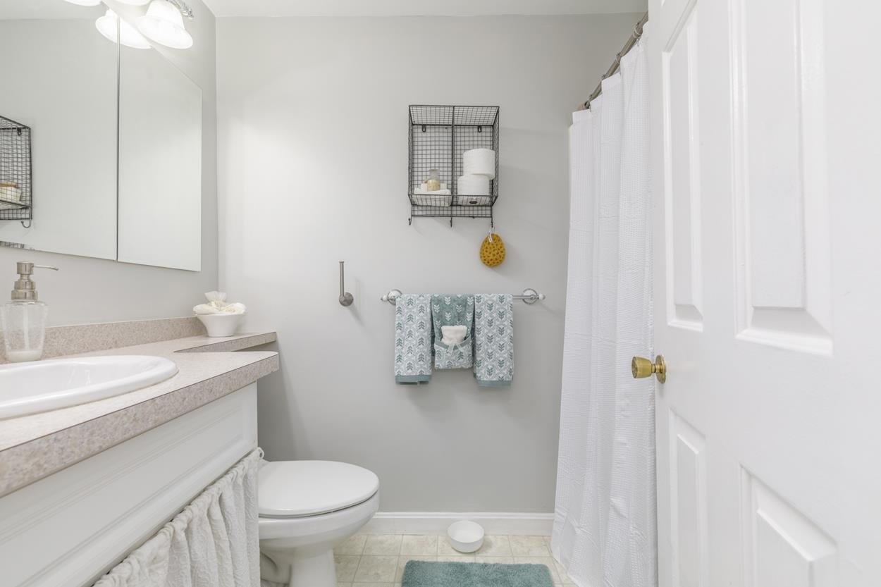 204 Winding Pond Road, Unit 204 Londonderry, NH 03053 - Photo 11 of 36