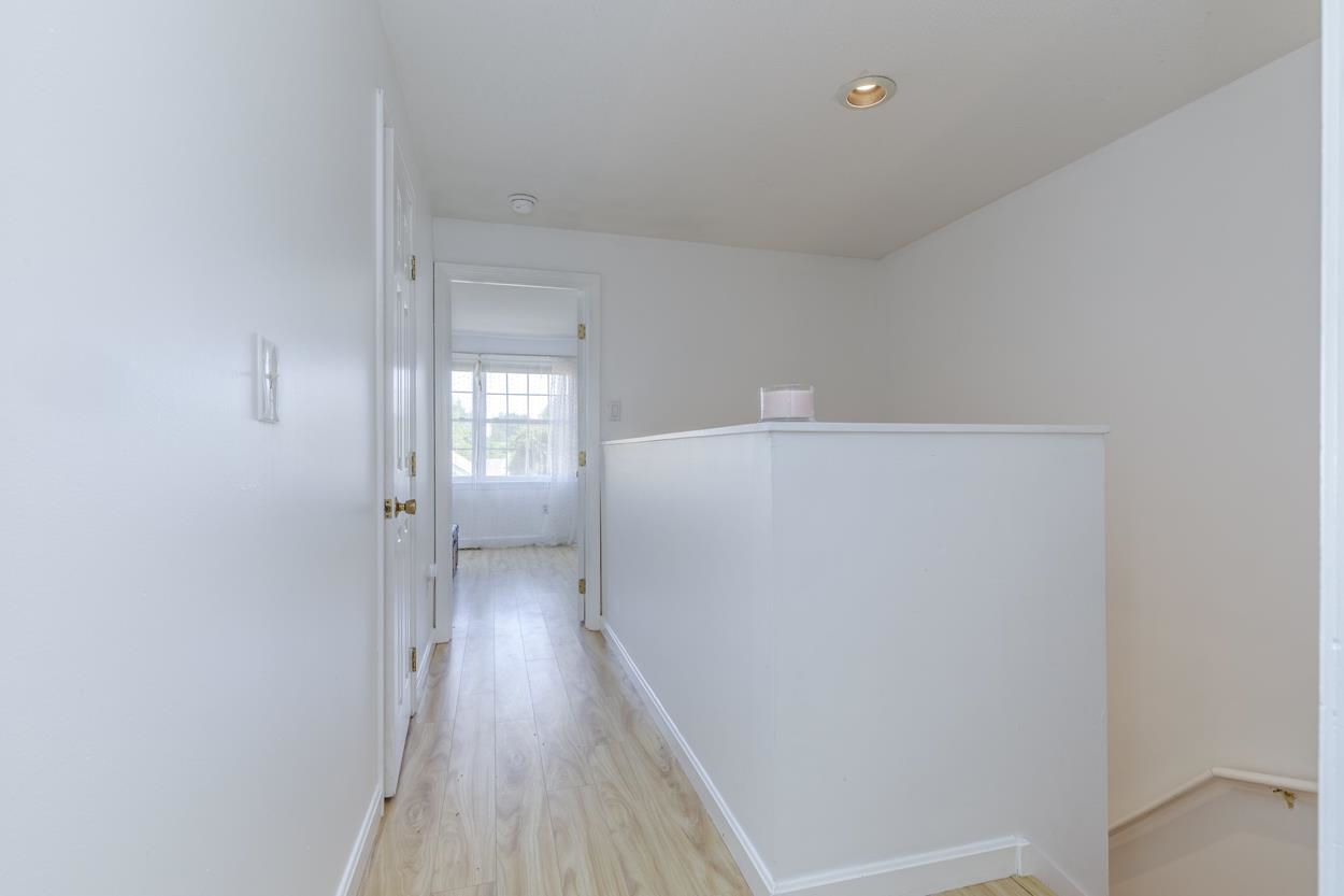 204 Winding Pond Road, Unit 204 Londonderry, NH 03053 - Photo 12 of 36