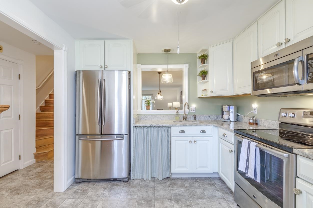 204 Winding Pond Road, Unit 204 Londonderry, NH 03053 - Photo 35 of 36