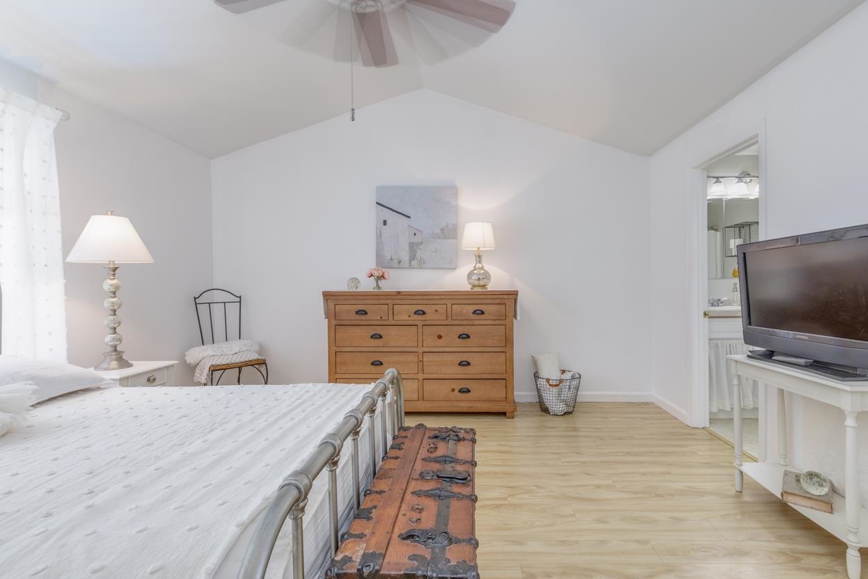 204 Winding Pond Road, Unit 204 Londonderry, NH 03053 - Photo 9 of 36