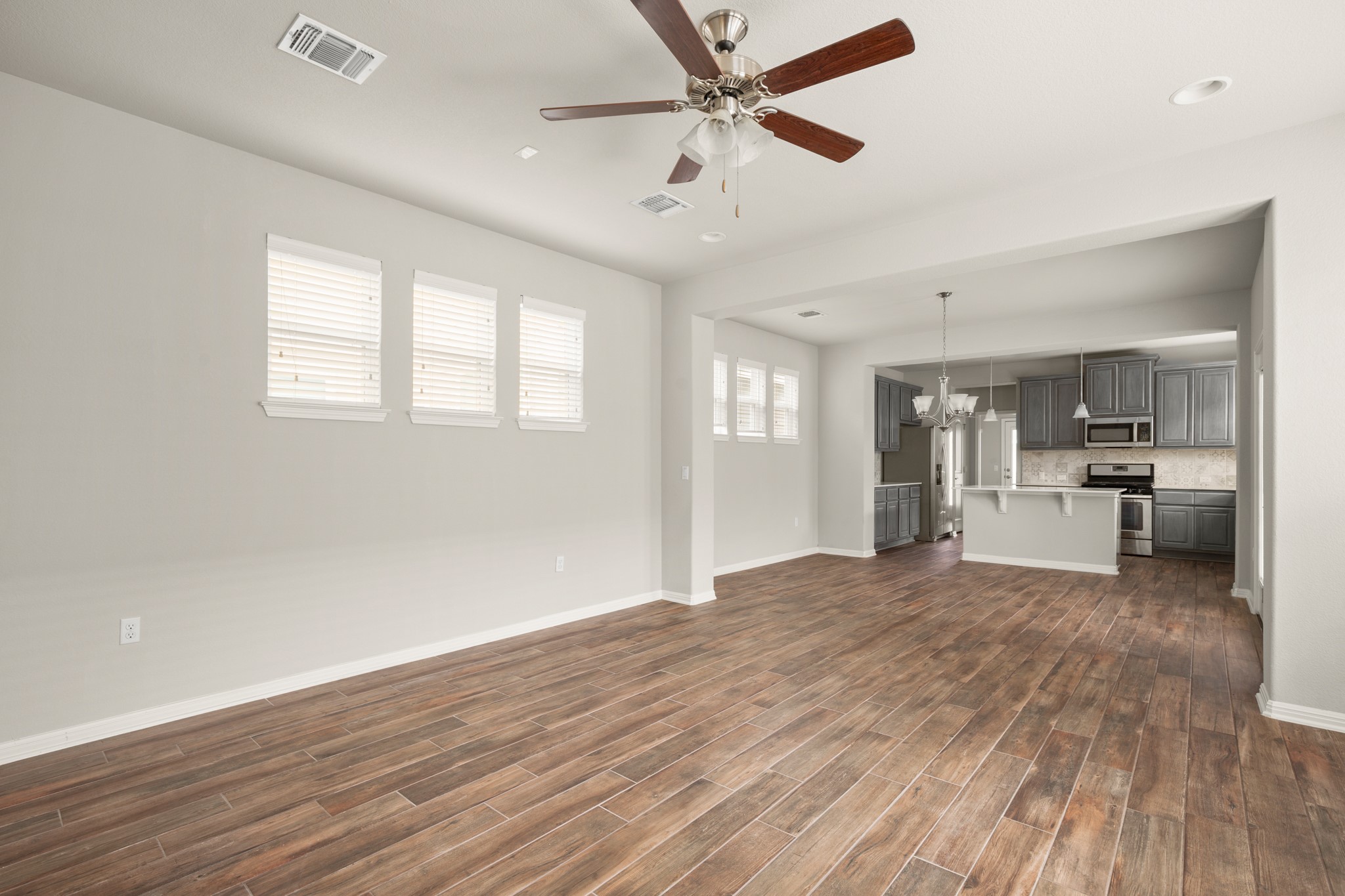 9012 Cattle Baron Path Austin, TX 78747 - Photo 4 of 23