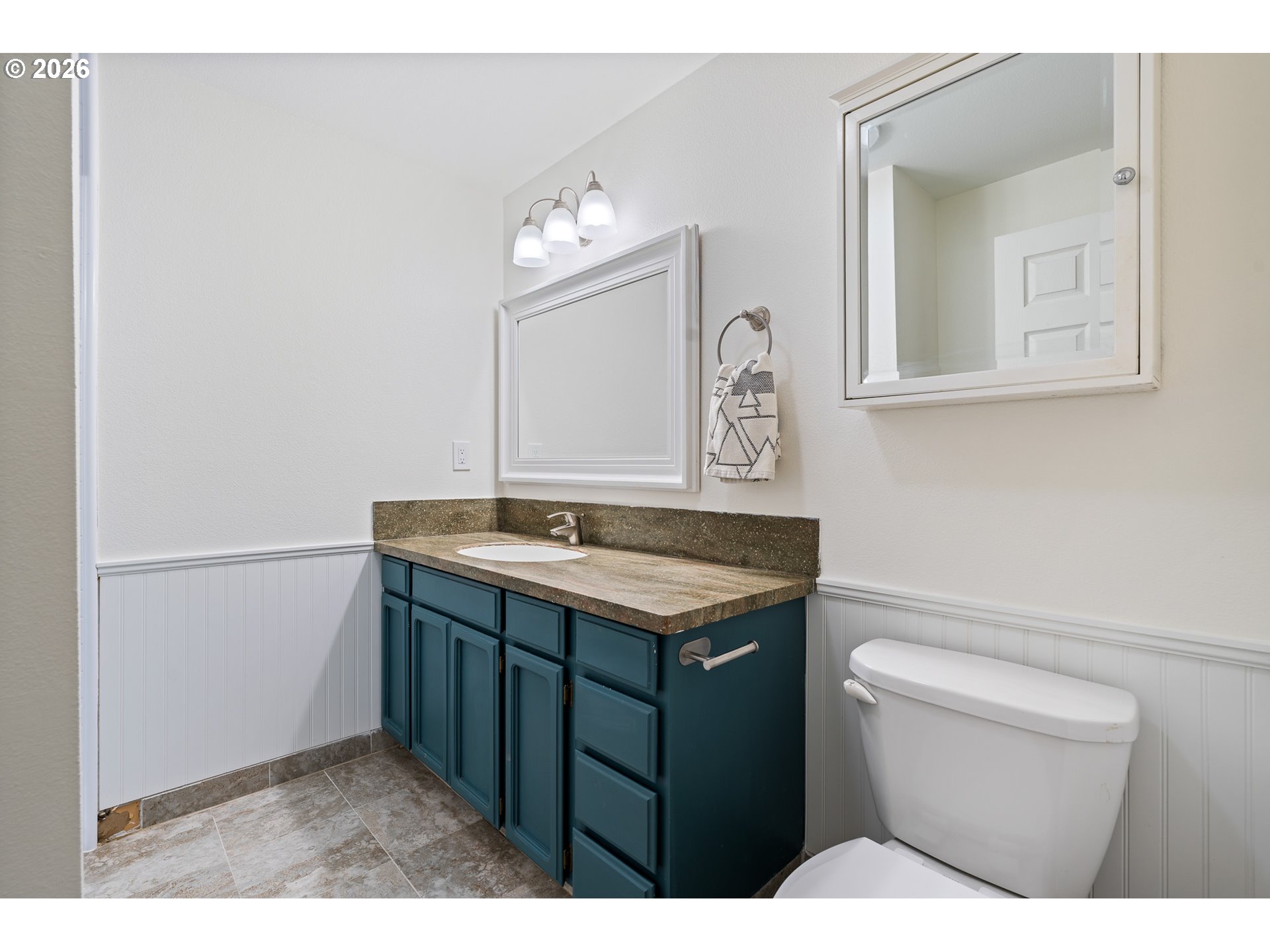 1316 Northwest Maple Lane Camas, WA 98607 - Photo 34 of 44 Owner's Suite Bathroom