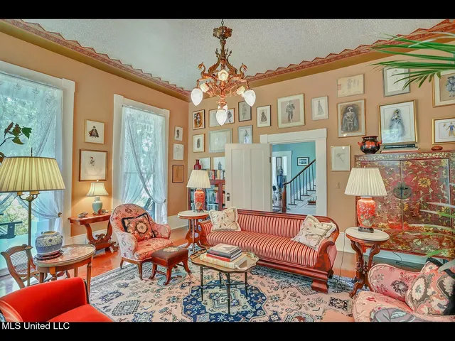 $988,000 | 138 East Fulton Street, Canton, MS 39046