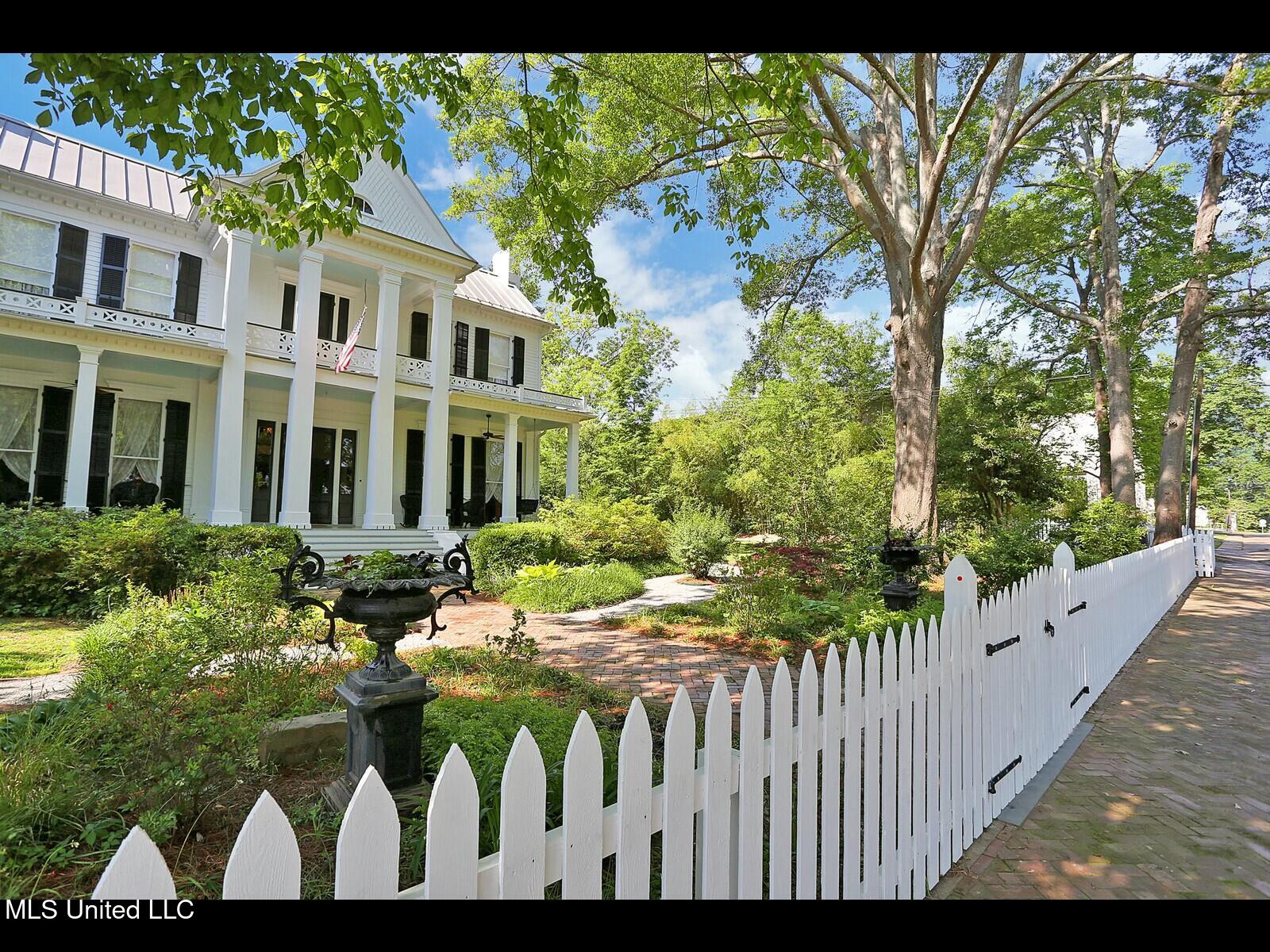 138 East Fulton Street Canton, MS 39046 - Photo 3 of 78 tempImagezYpckU