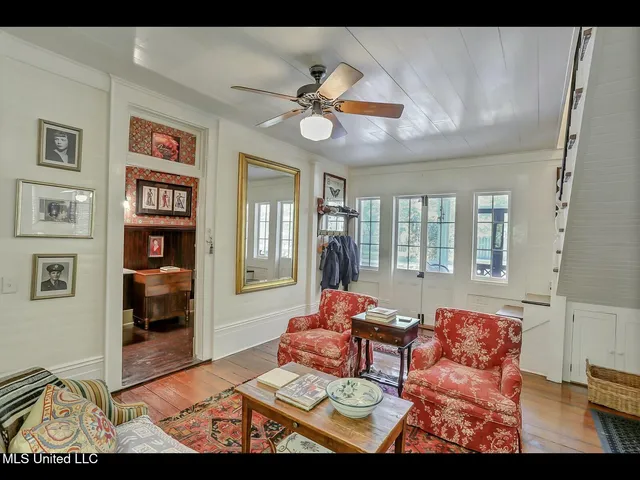 $988,000 | 138 East Fulton Street, Canton, MS 39046