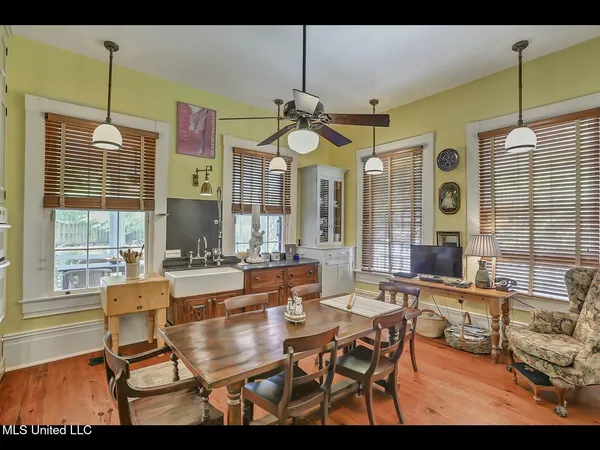 $988,000 | 138 East Fulton Street, Canton, MS 39046