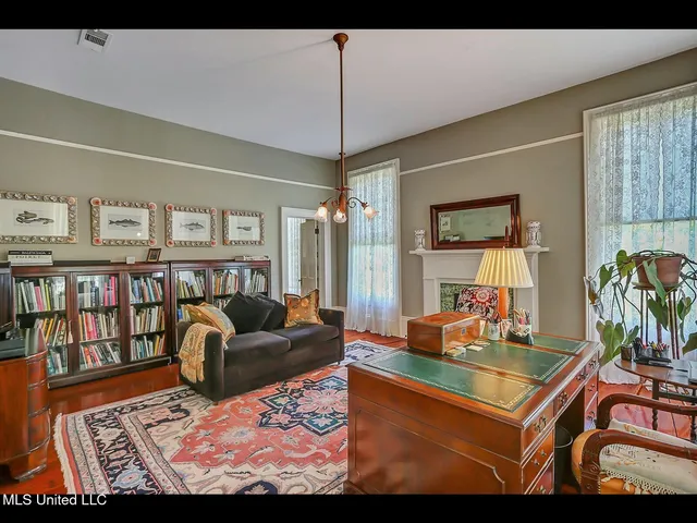 $988,000 | 138 East Fulton Street, Canton, MS 39046