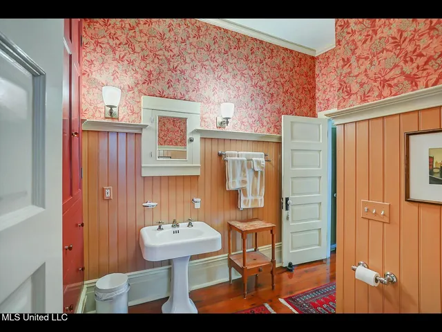 $988,000 | 138 East Fulton Street, Canton, MS 39046