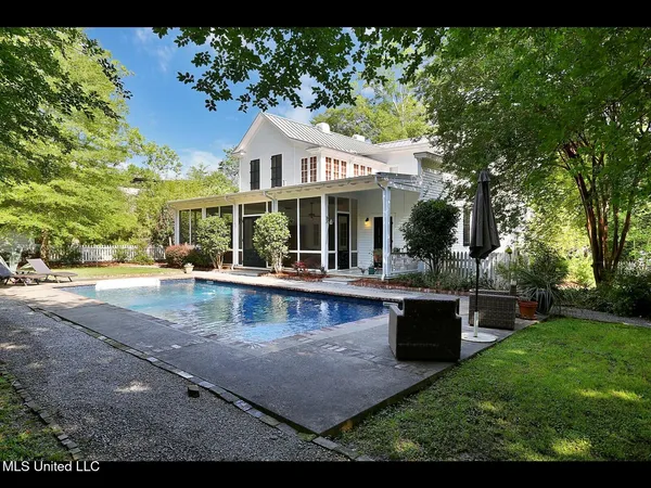 $988,000 | 138 East Fulton Street, Canton, MS 39046