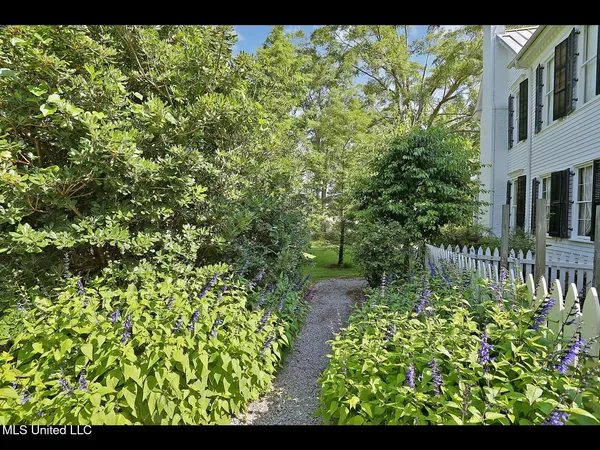 $988,000 | 138 East Fulton Street, Canton, MS 39046