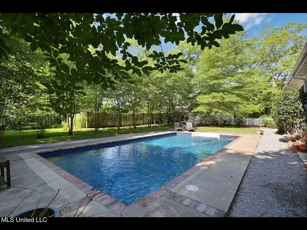 $988,000 | 138 East Fulton Street, Canton, MS 39046