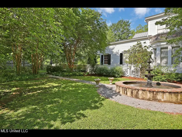 $988,000 | 138 East Fulton Street, Canton, MS 39046