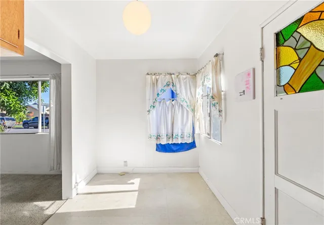 a view of front door with entryway