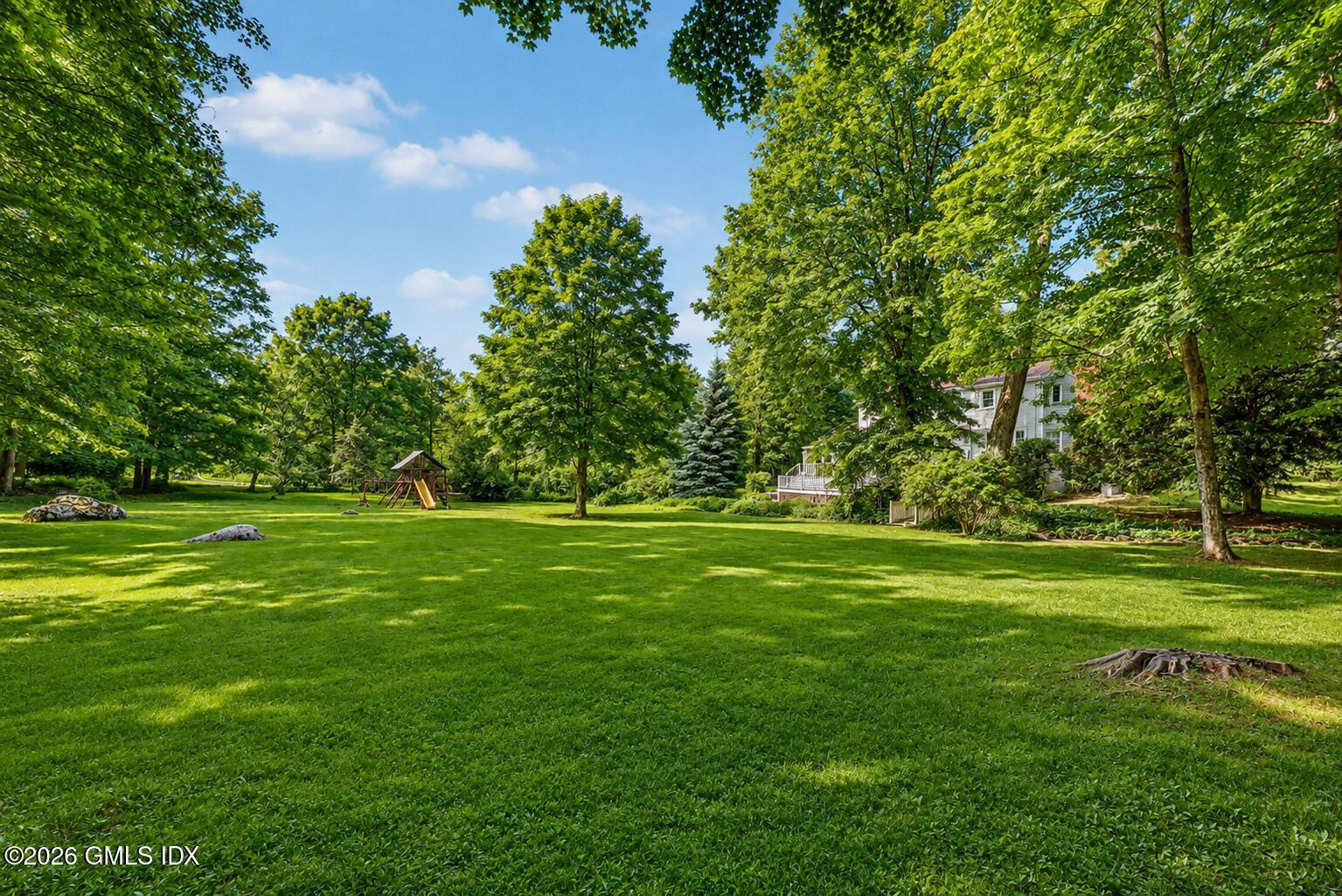 11 Butternut Hollow Road Greenwich, CT 06830 - Photo 9 of 33 image (6)