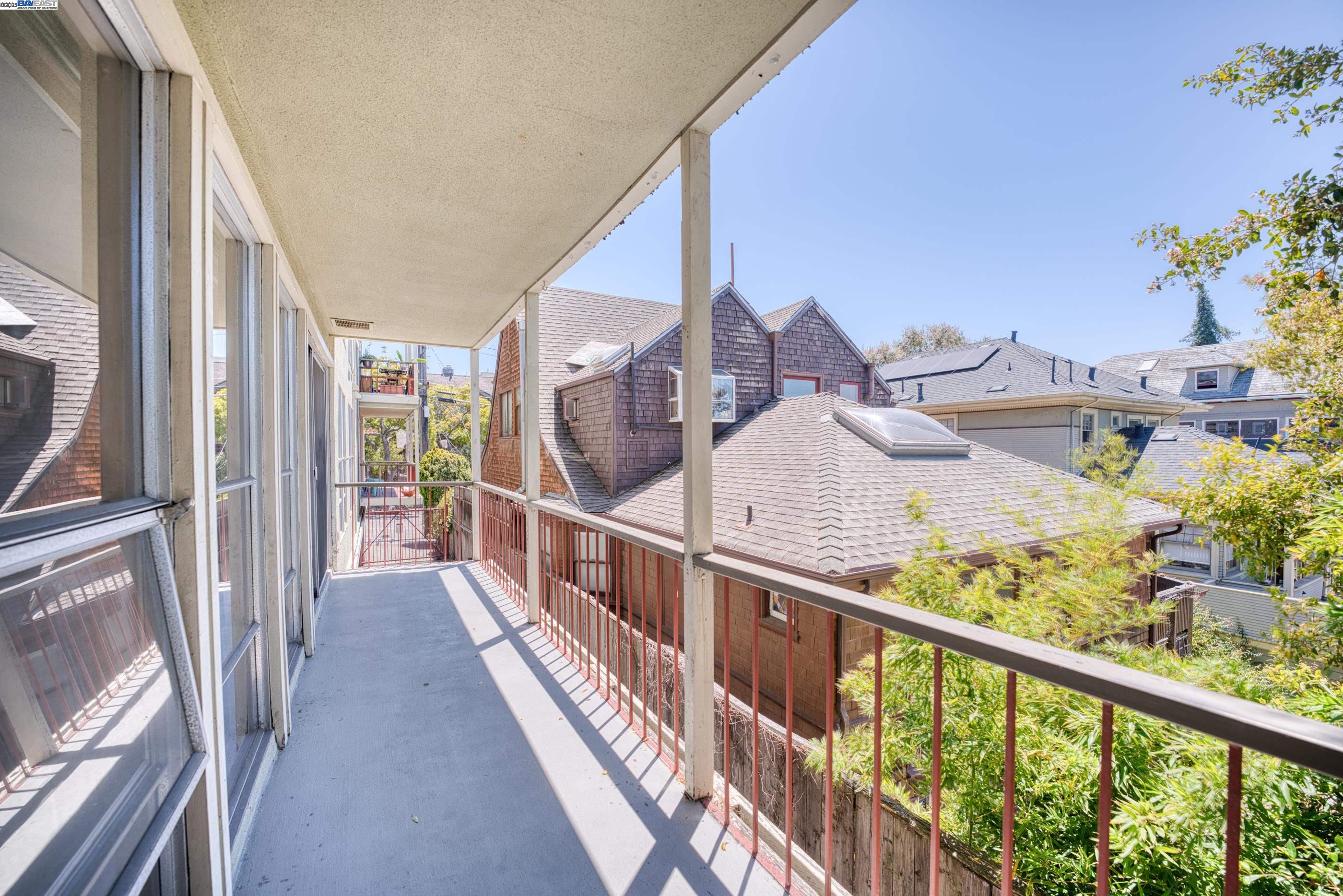 3815 Harrison Street, Unit 103 Oakland, CA 94611 - Photo 23 of 28 a view of a balcony