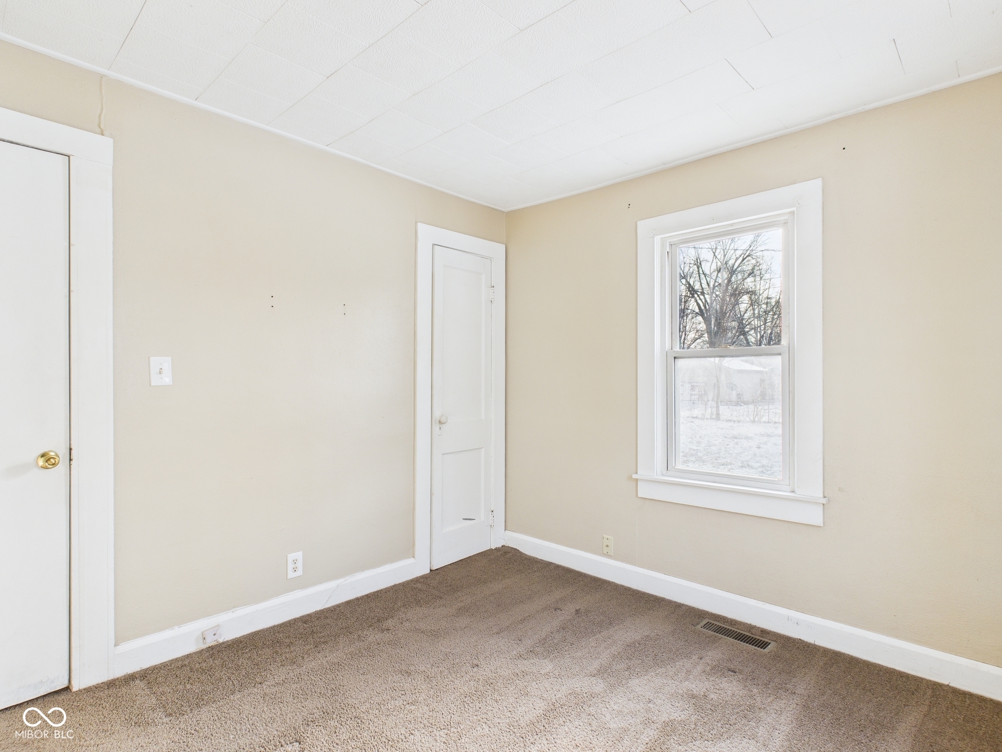 2509 Fowler Street Anderson, IN 46012 - Photo 9 of 17