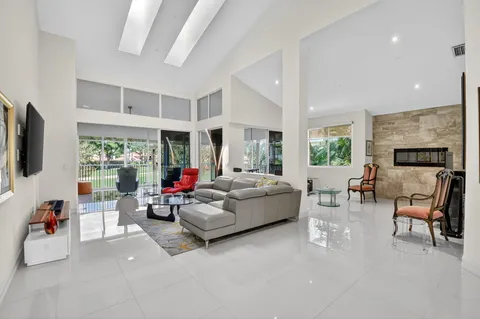 $1,050,000 | 2421 Northwest 59th Street, Unit 303, Boca Raton, FL 33496