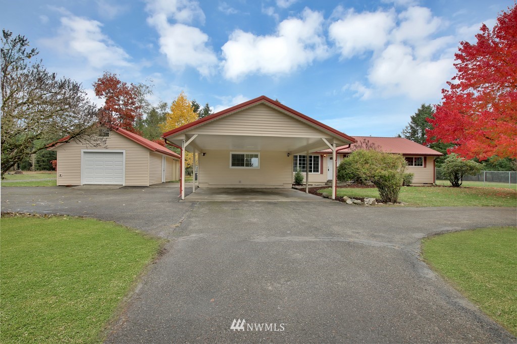 8628 176th Avenue Southwest Rochester, WA 98579 - Photo 2 of 25