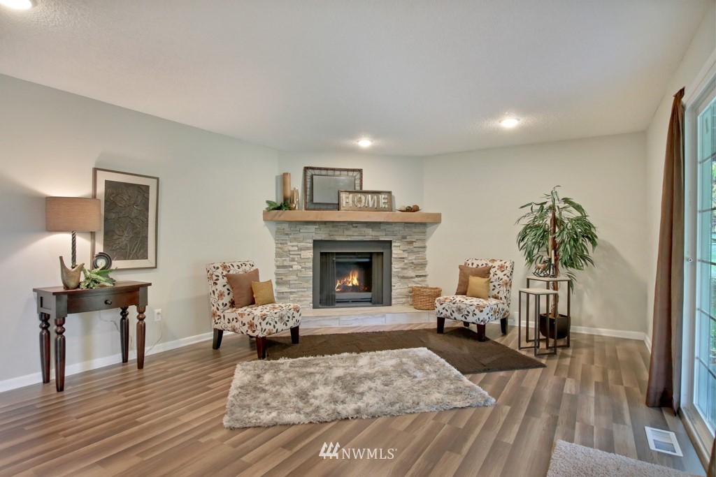 8628 176th Avenue Southwest Rochester, WA 98579 - Photo 13 of 25